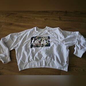 EUC Levi‎ Cropped Sweatshirt